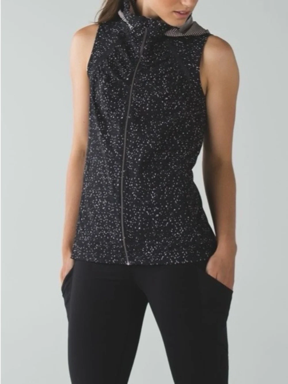 LULULEMON Butterfly Texture Mink Berry Black Go The Distance Vest Running Size 6